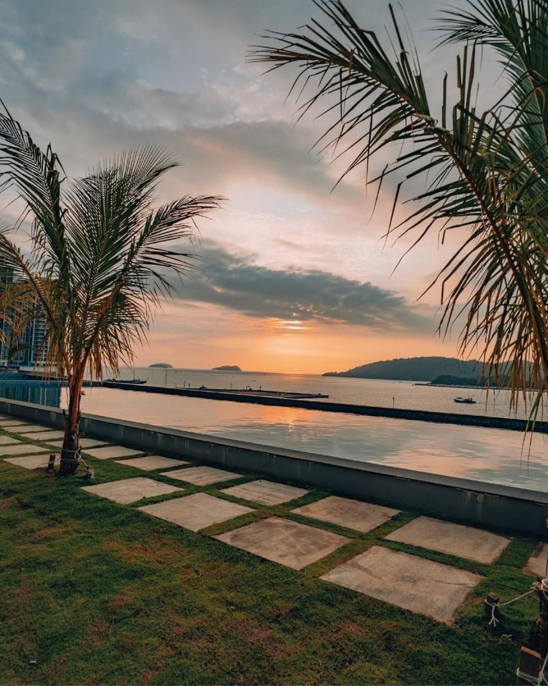 Jesselton Quay Sea View Hotell Kota Kinabalu Eksteriør bilde